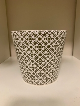 Olive and off white pattern ceramic pot
